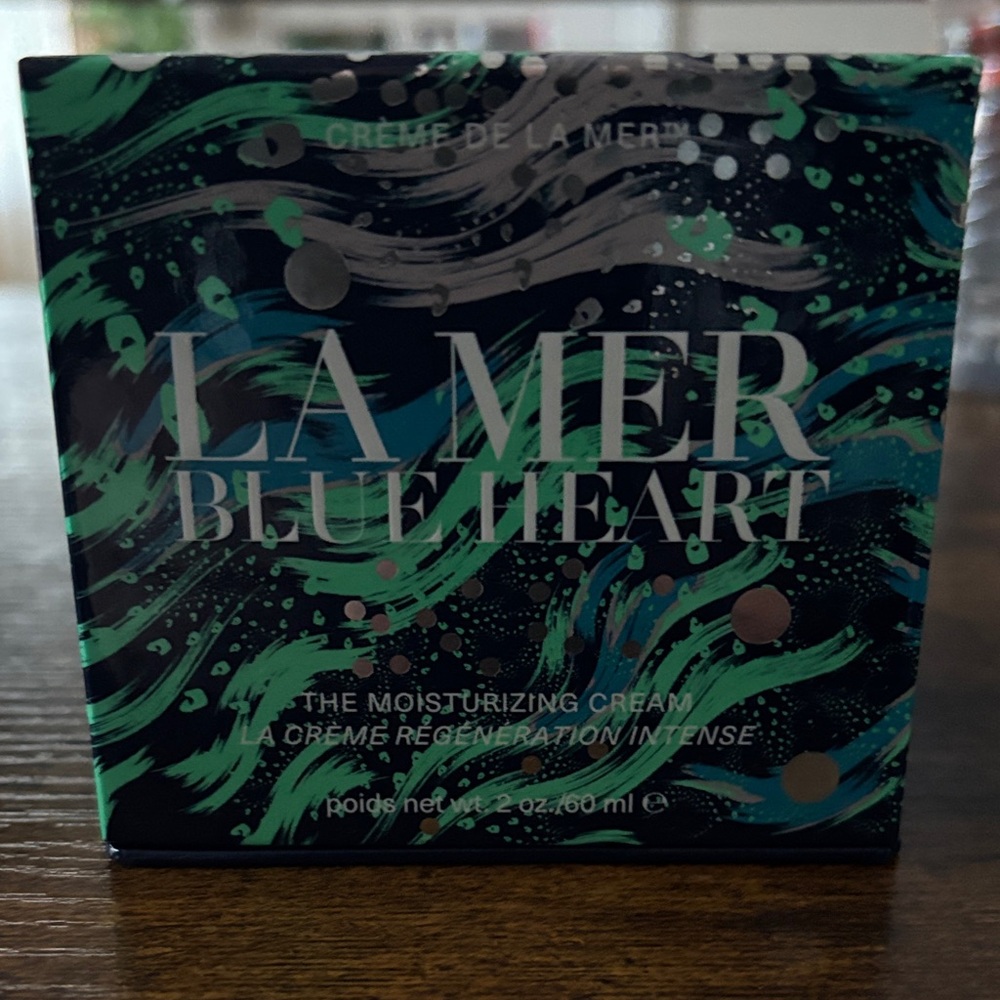 La Mer Blue Heart Moisturizer - Black, Green, Silver